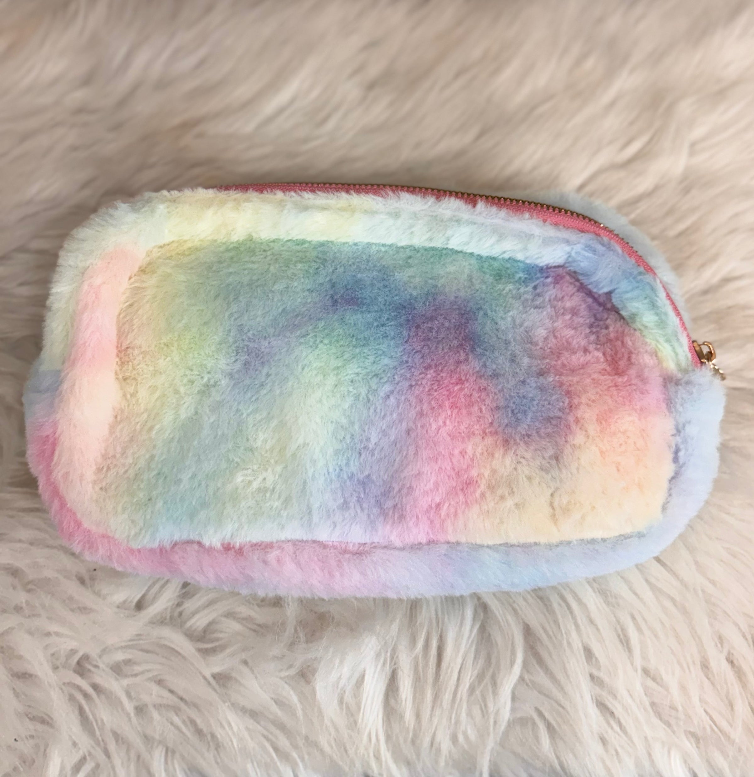Katy Did Faux Furr Make Up Bag *FINAL SALE*