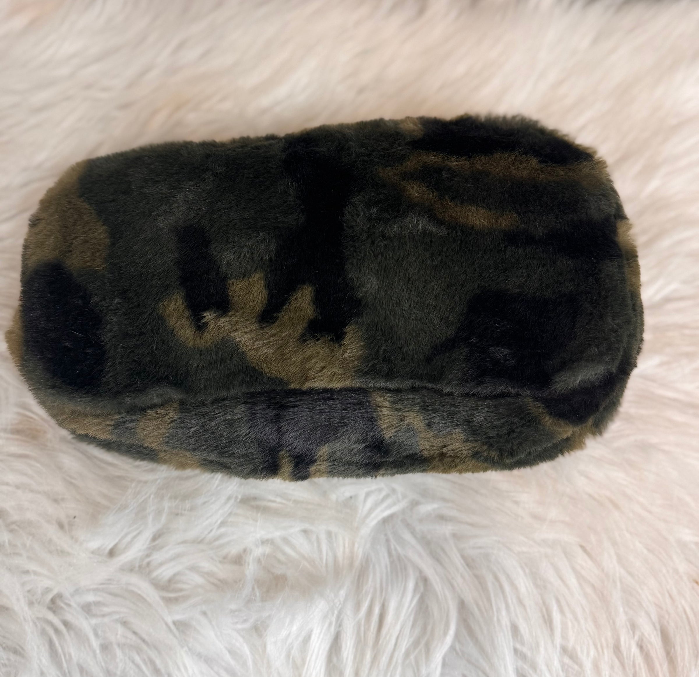 Katy Did Faux Furr Make Up Bag *FINAL SALE*