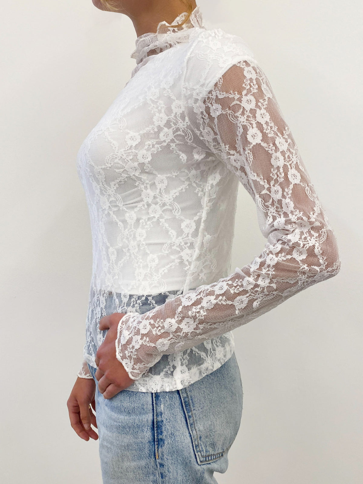 Zutter White Floral Lace Top