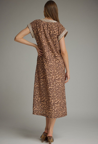 Leopard print short sleeve miidi dress
