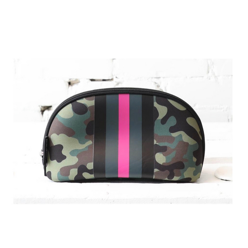 Prene Love cosmetic bag in pink army. Camo bag with pink stripe
